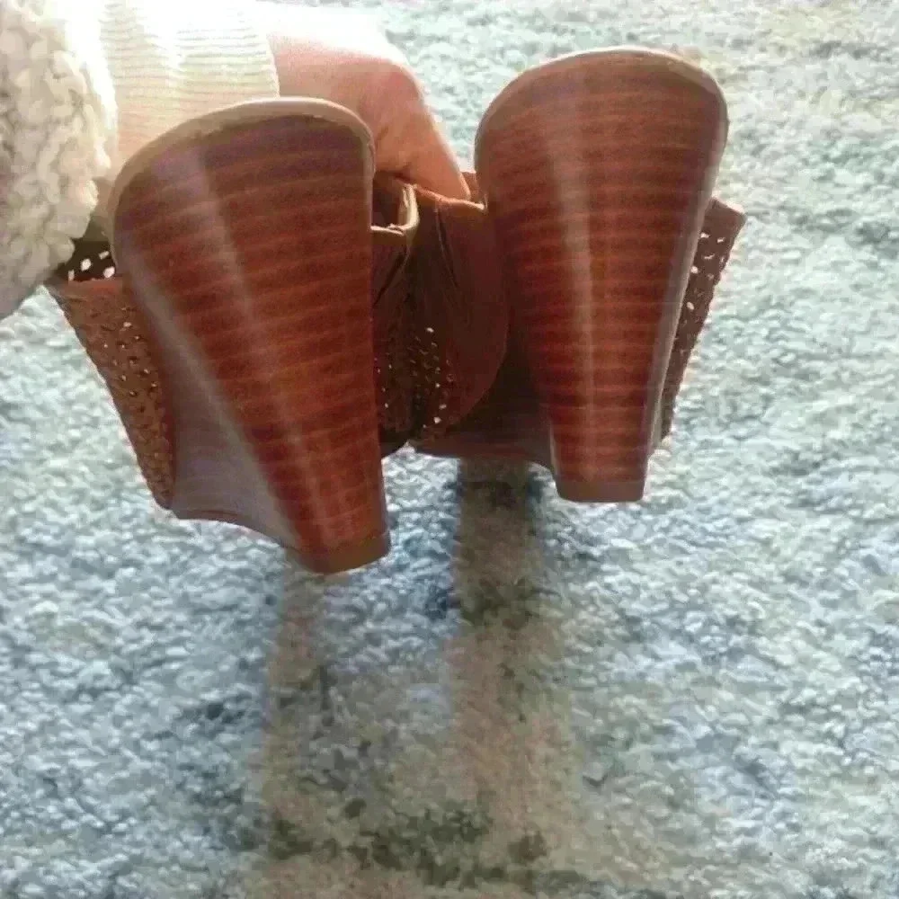 Franco Sarto stacked wedge